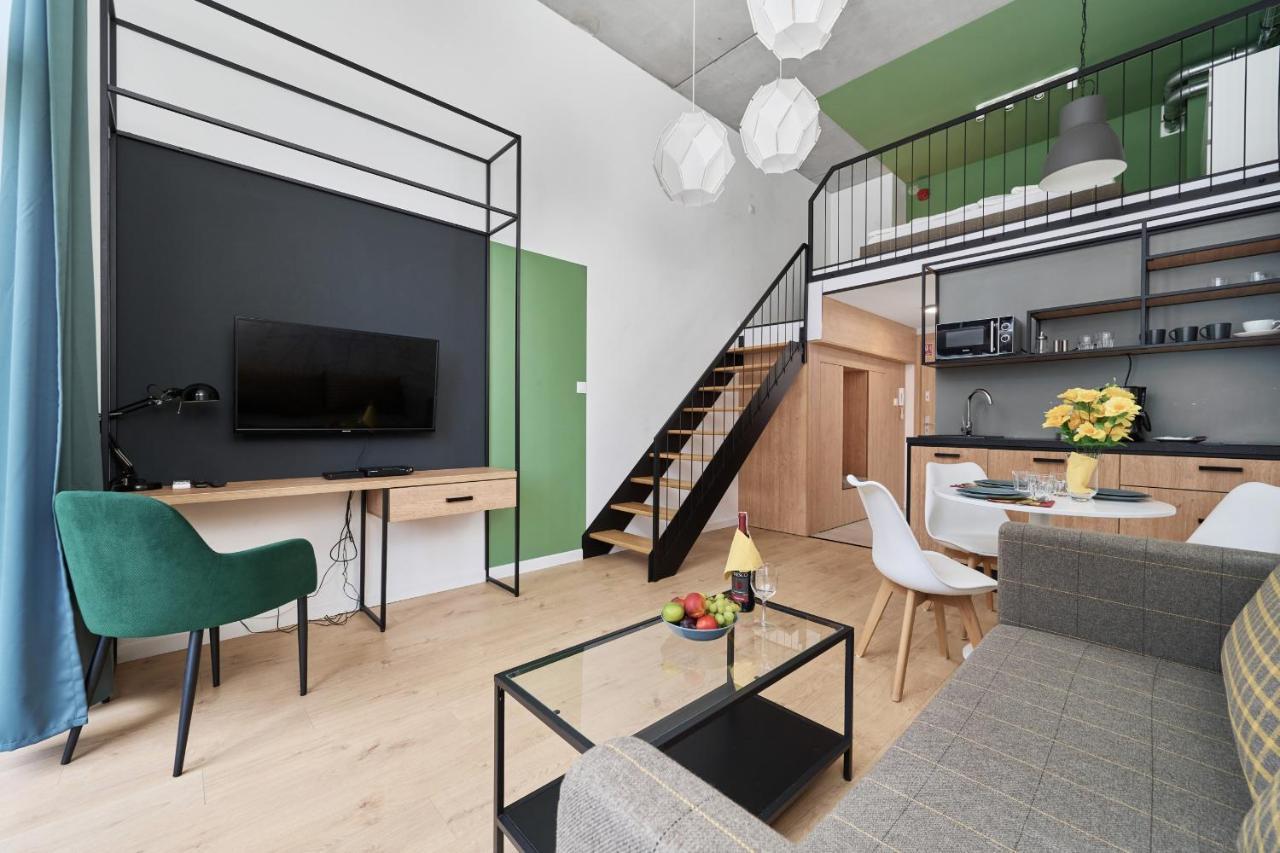 Mezzanine Studio Apartments Zarembowicza Wroclaw Airport By Renters Extérieur photo