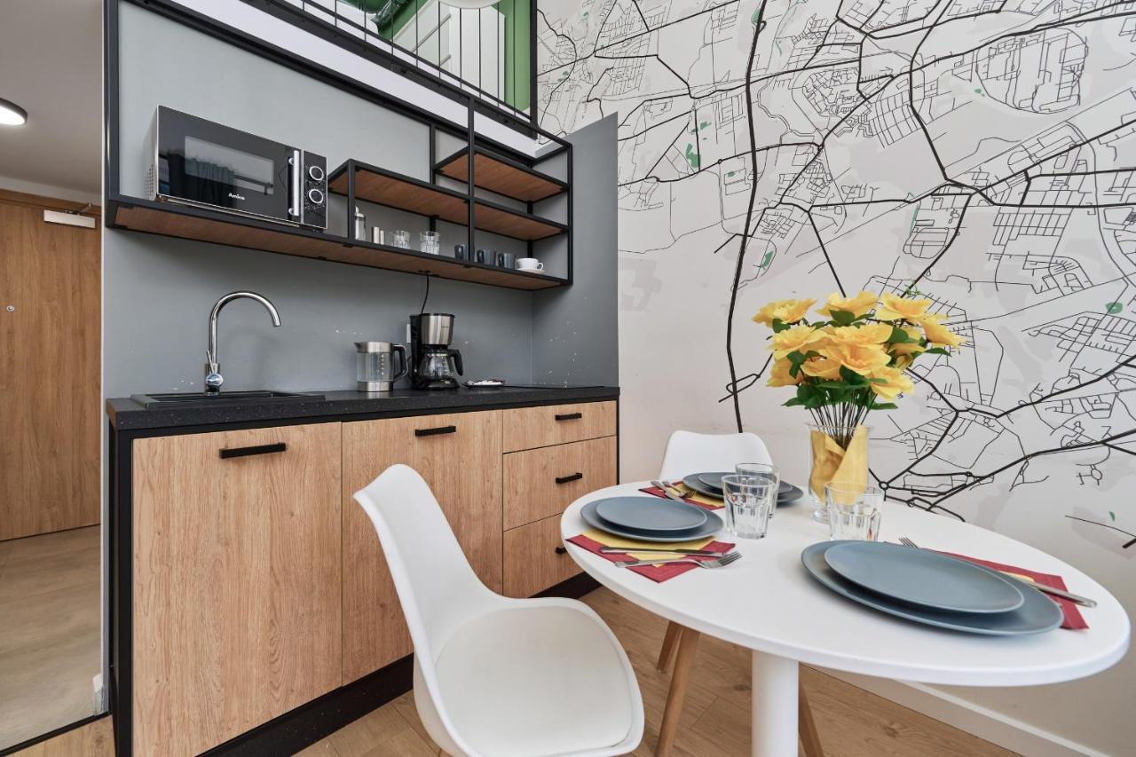 Mezzanine Studio Apartments Zarembowicza Wroclaw Airport By Renters Extérieur photo