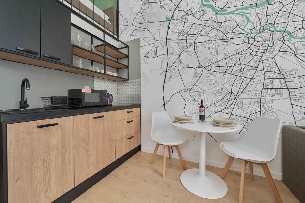 Mezzanine Studio Apartments Zarembowicza Wroclaw Airport By Renters Extérieur photo
